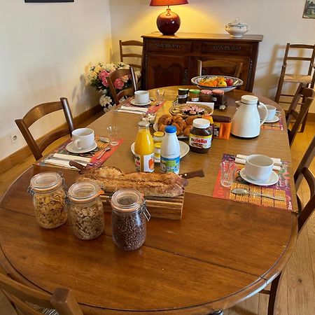 Bed and Breakfast Les Crepinieres Шартр Экстерьер фото
